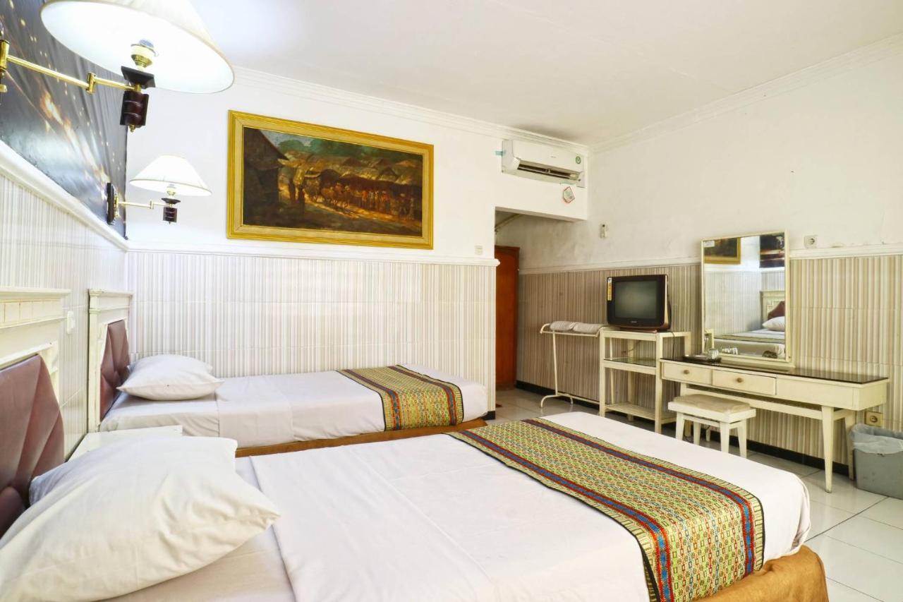 Hotel Tanjung Surabaya Eksteriør billede