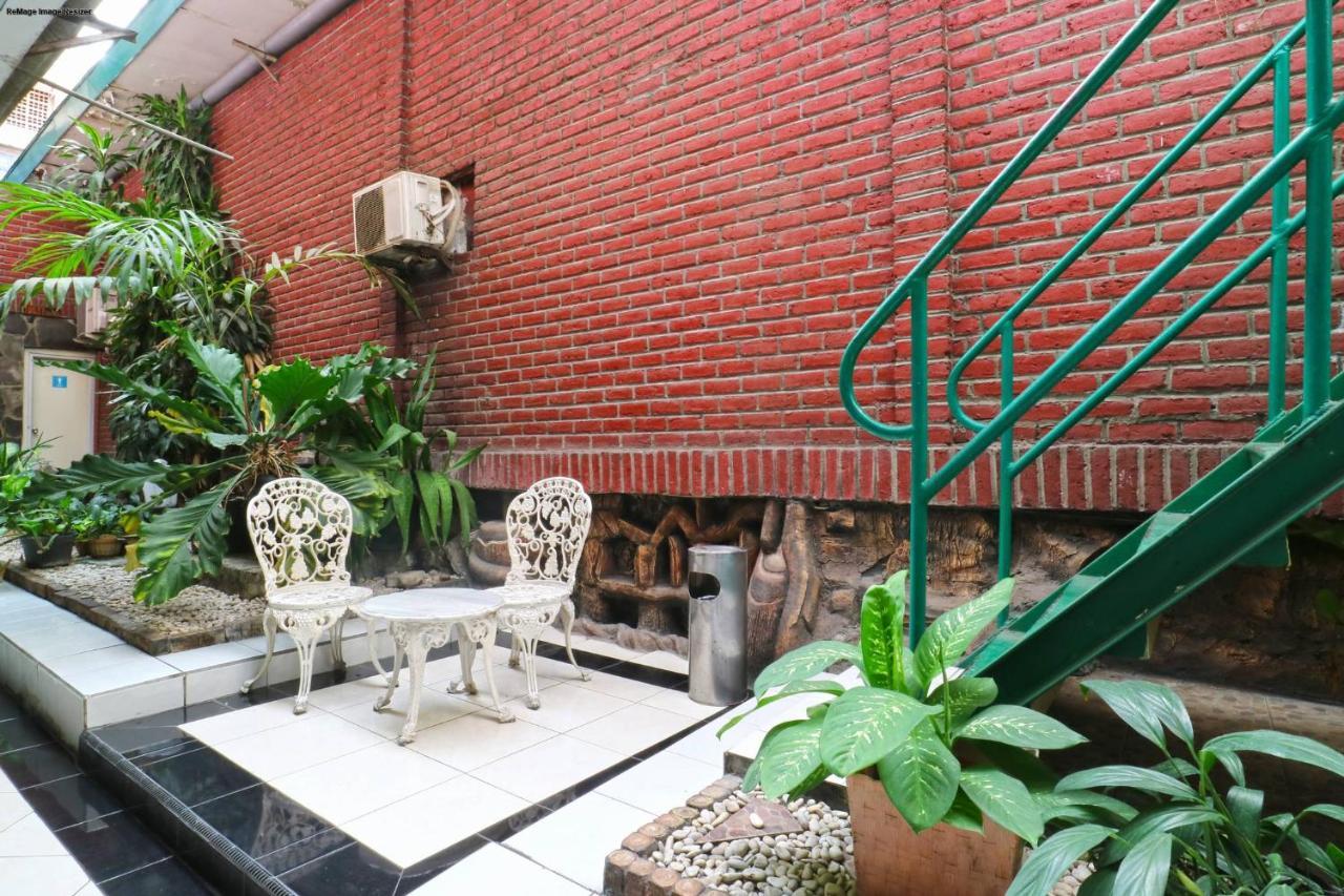 Hotel Tanjung Surabaya Eksteriør billede