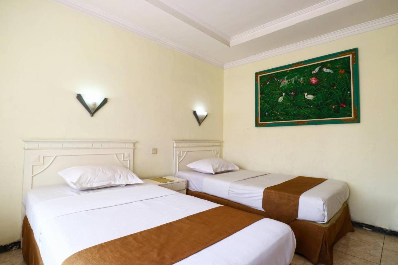 Hotel Tanjung Surabaya Eksteriør billede