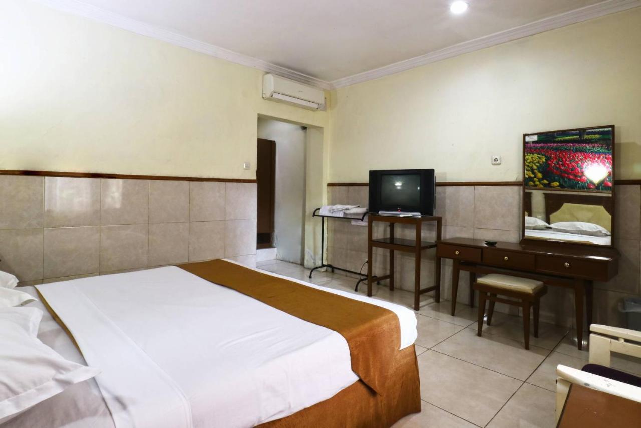 Hotel Tanjung Surabaya Eksteriør billede